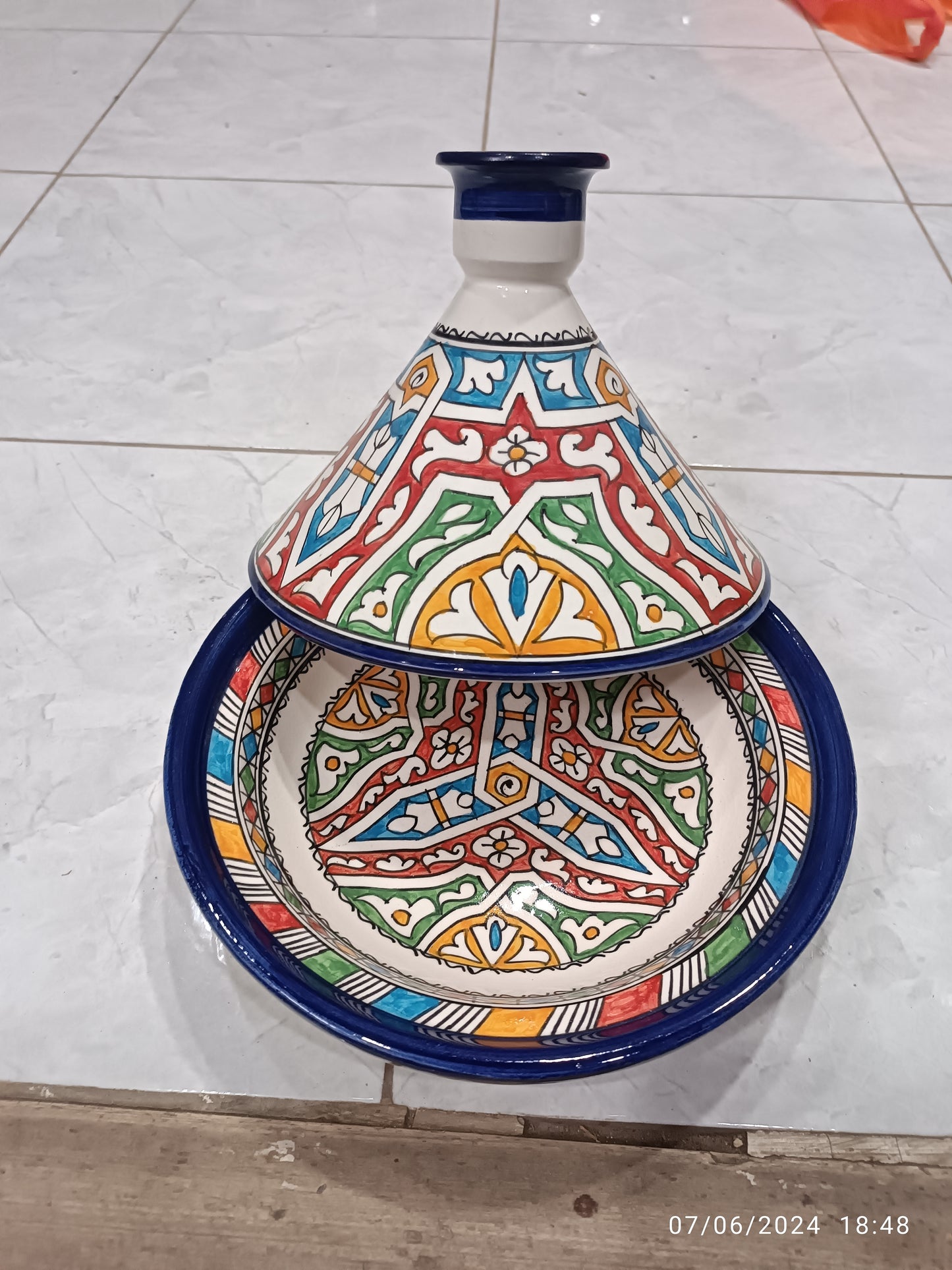 Hand-Painted Moroccan Tagine – 30cm Wide – White Clay – Dishwasher & Microwave Safe