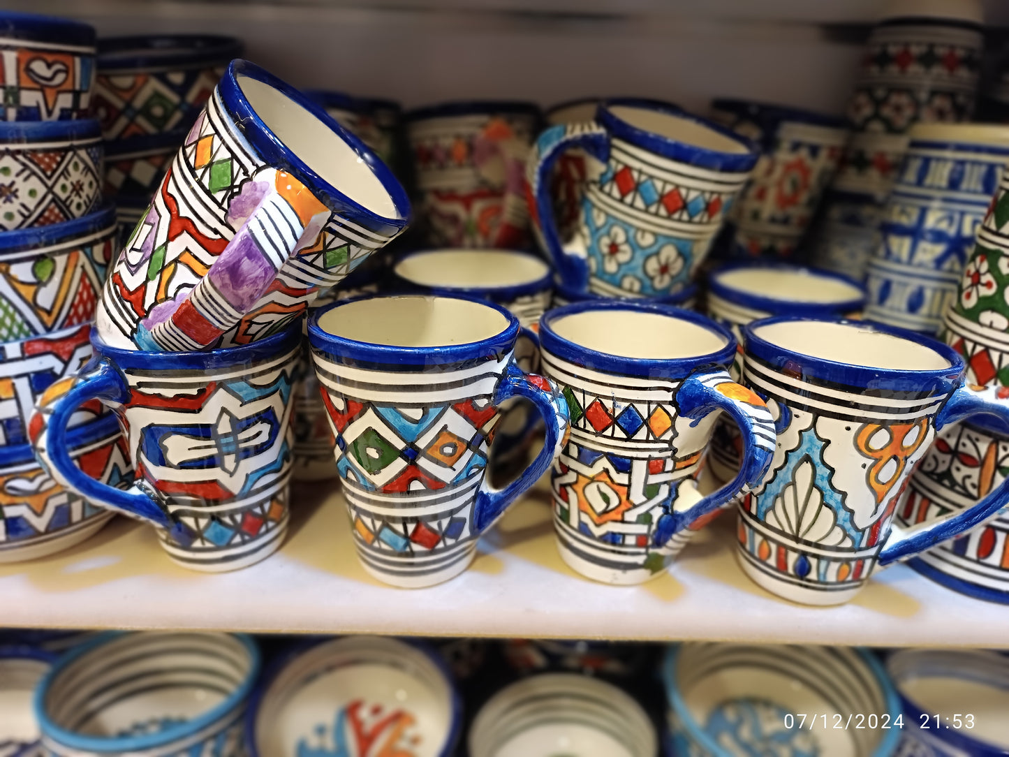 6 large mugs handmade and hand-painted Fes mugs / 6 large