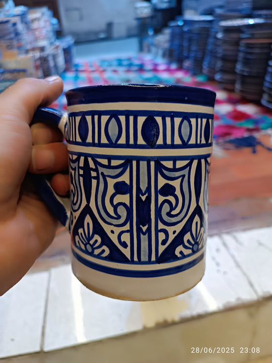 6 large mugs blue and white handmade and hand-painted old motif
