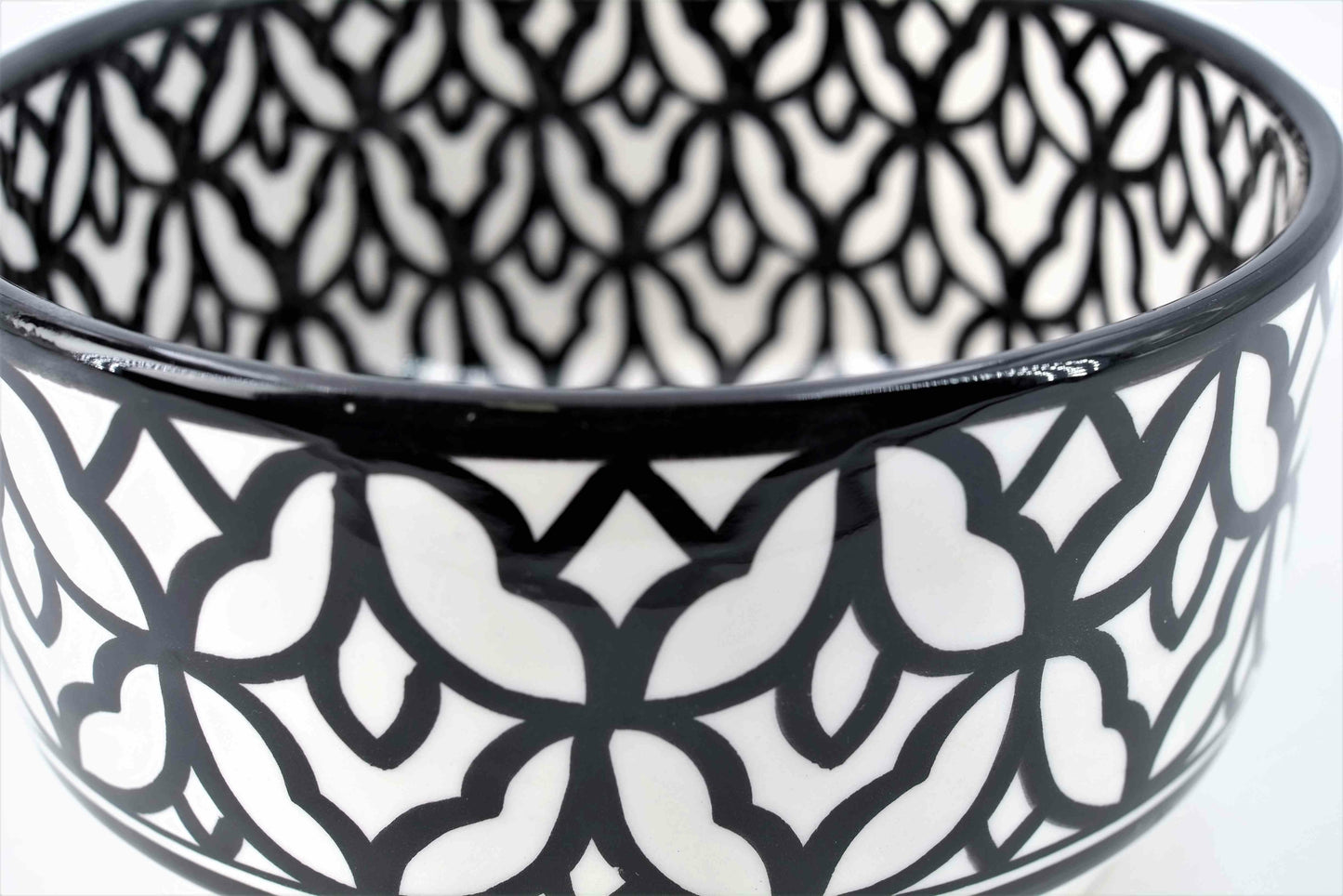 Moroccan salad bowl from Fez - hand painted handcrafted piece