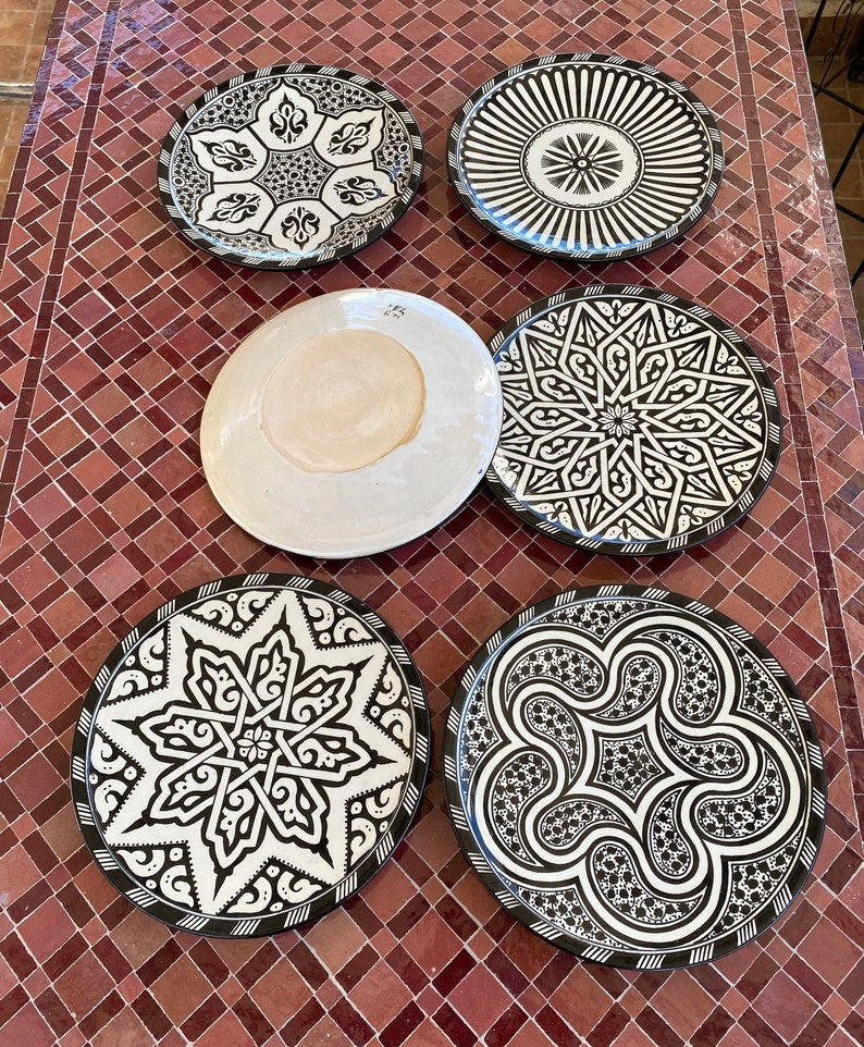 6 dinner plates Black and white dinner set ,handmade and hand painted .