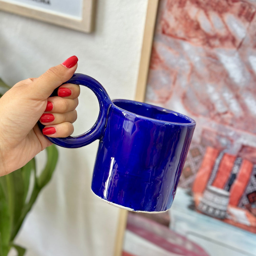 "Handmade & Hand-Painted Ceramic Mugs – Microwave & Dishwasher Safe"