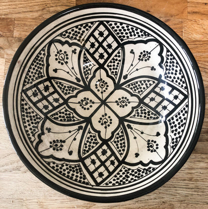 Bowls and plates handmade from fez medina pottery