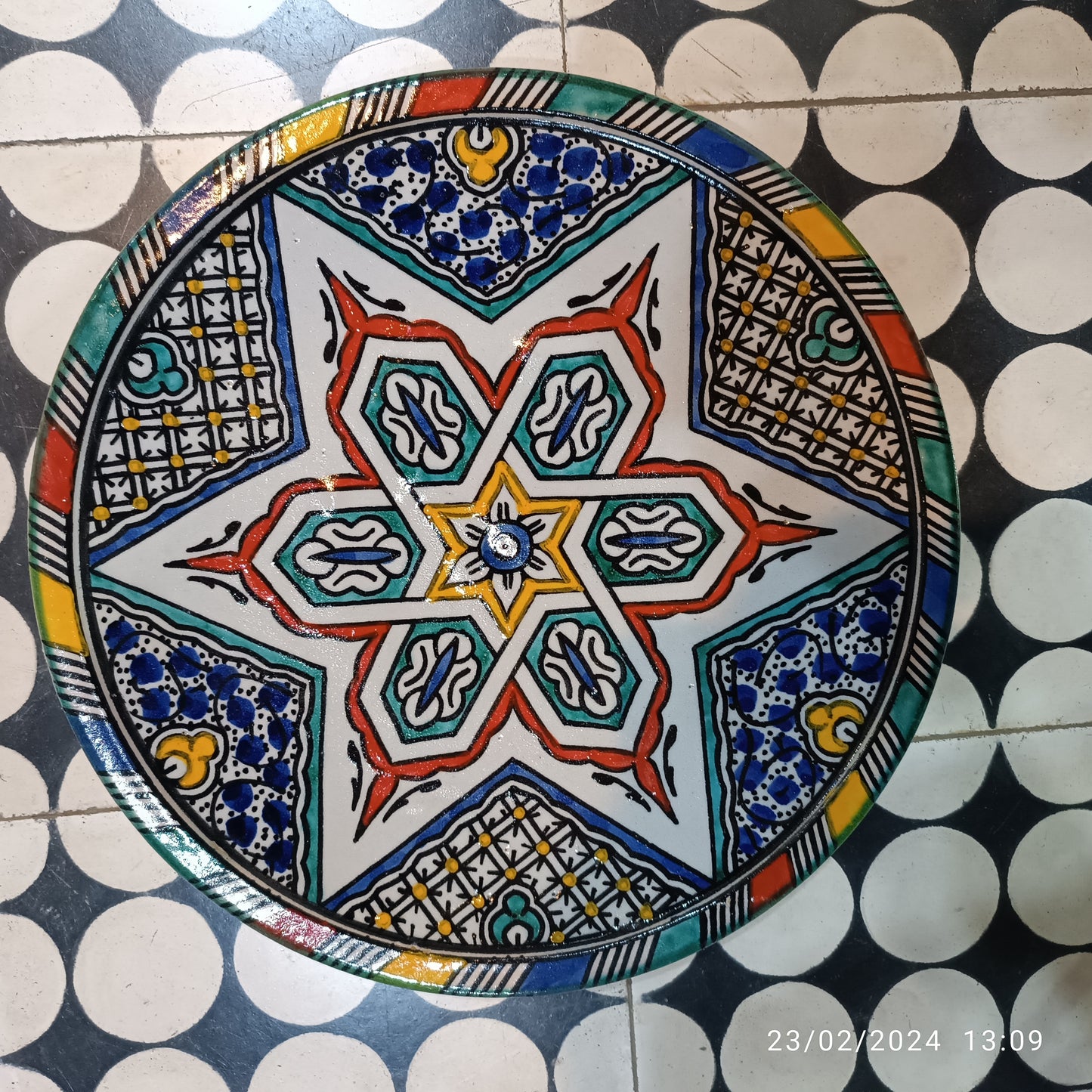 6 dinner plates multicolore dinner set ,handmade and hand painted