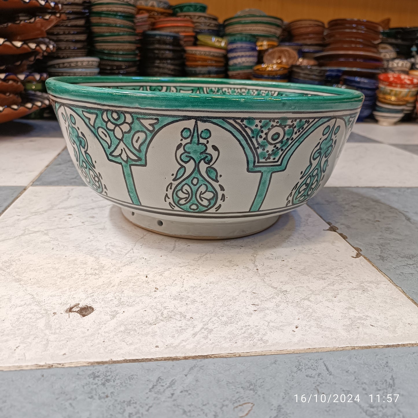 large salad bowl handmade and hand painted from Morocco width 30 cm