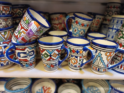 6 large mugs handmade and hand-painted Fes mugs / 6 large