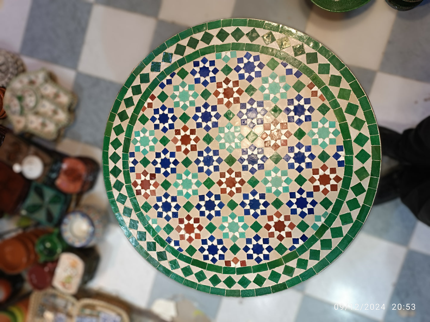 Mosaic Table: multicolore Elegance from fez Handmade Moroccan
