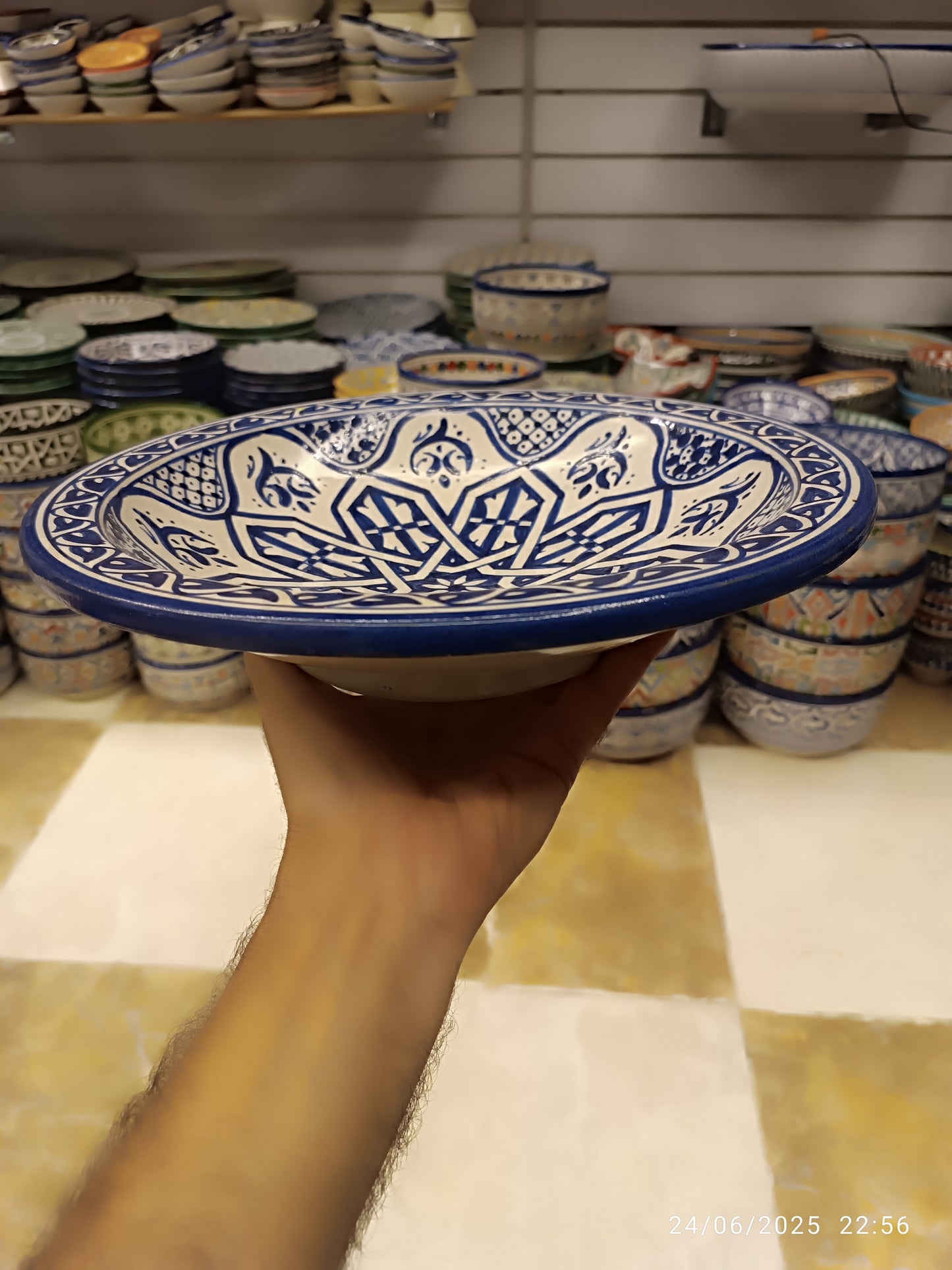 Hand-Painted Fez Dinner Plate – 30 cm