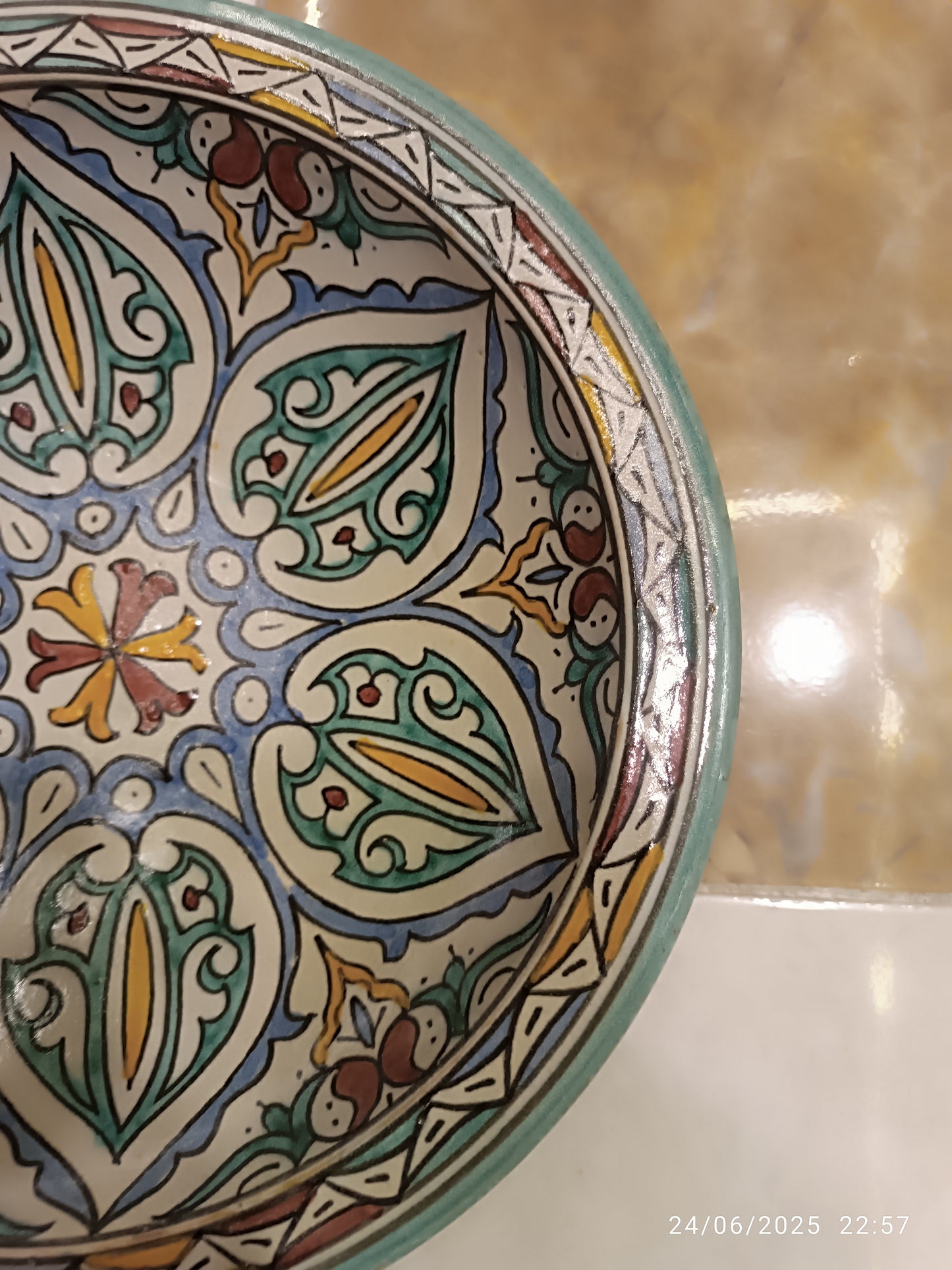 Hand-Painted Fez Dinner Plate – 30 cm