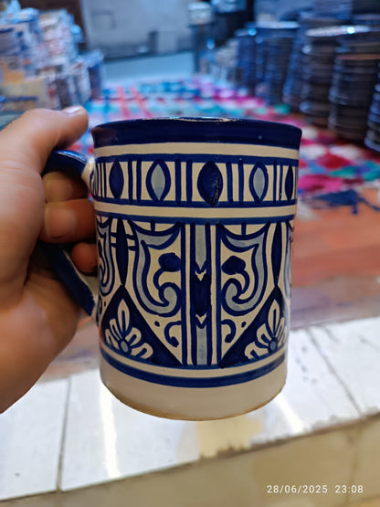 6 large mugs blue and white handmade and hand-painted old motif