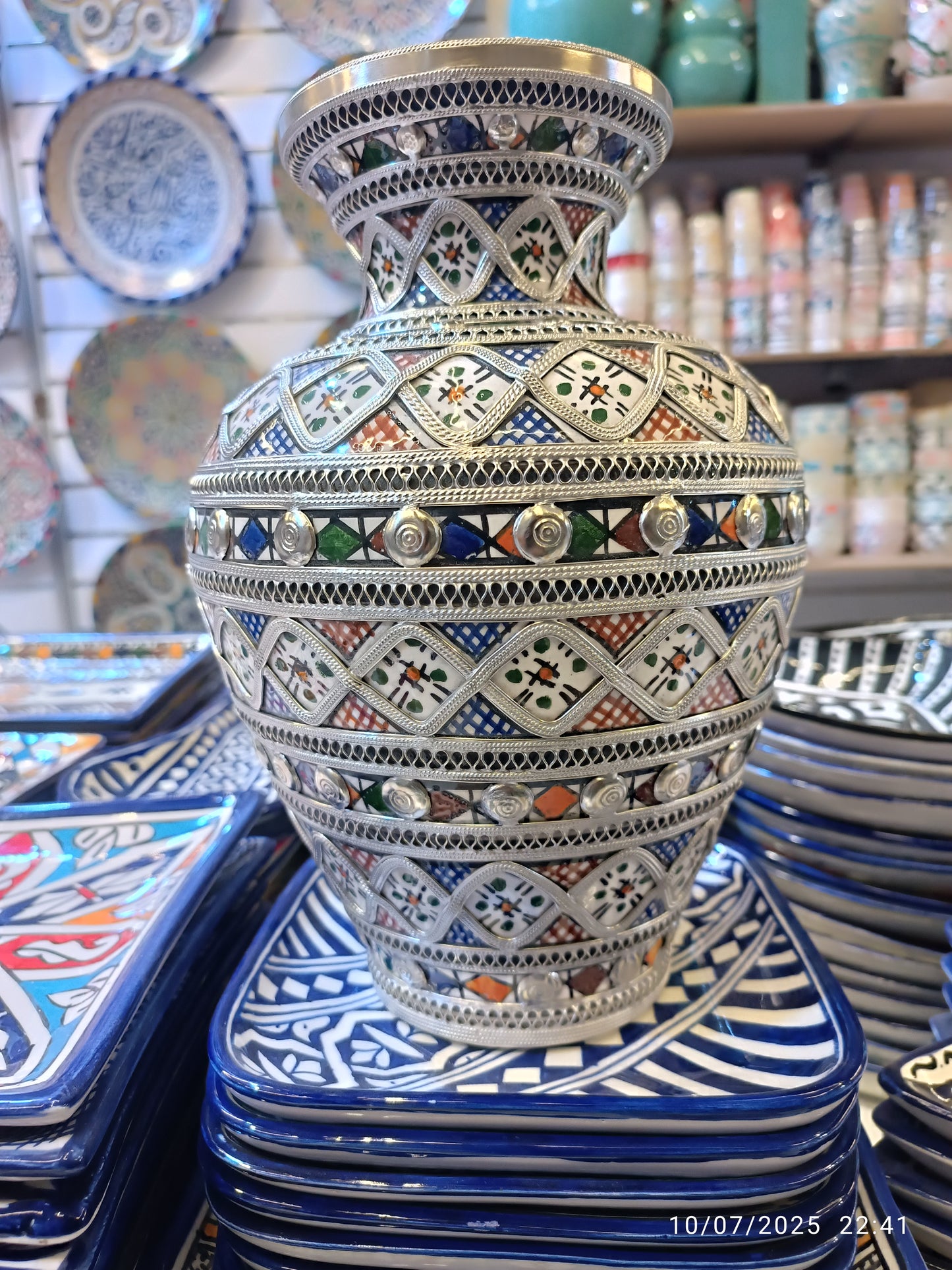 Handcrafted White Clay Vase Inlaid with Nickel & Silver – Traditional Moroccan Elegance