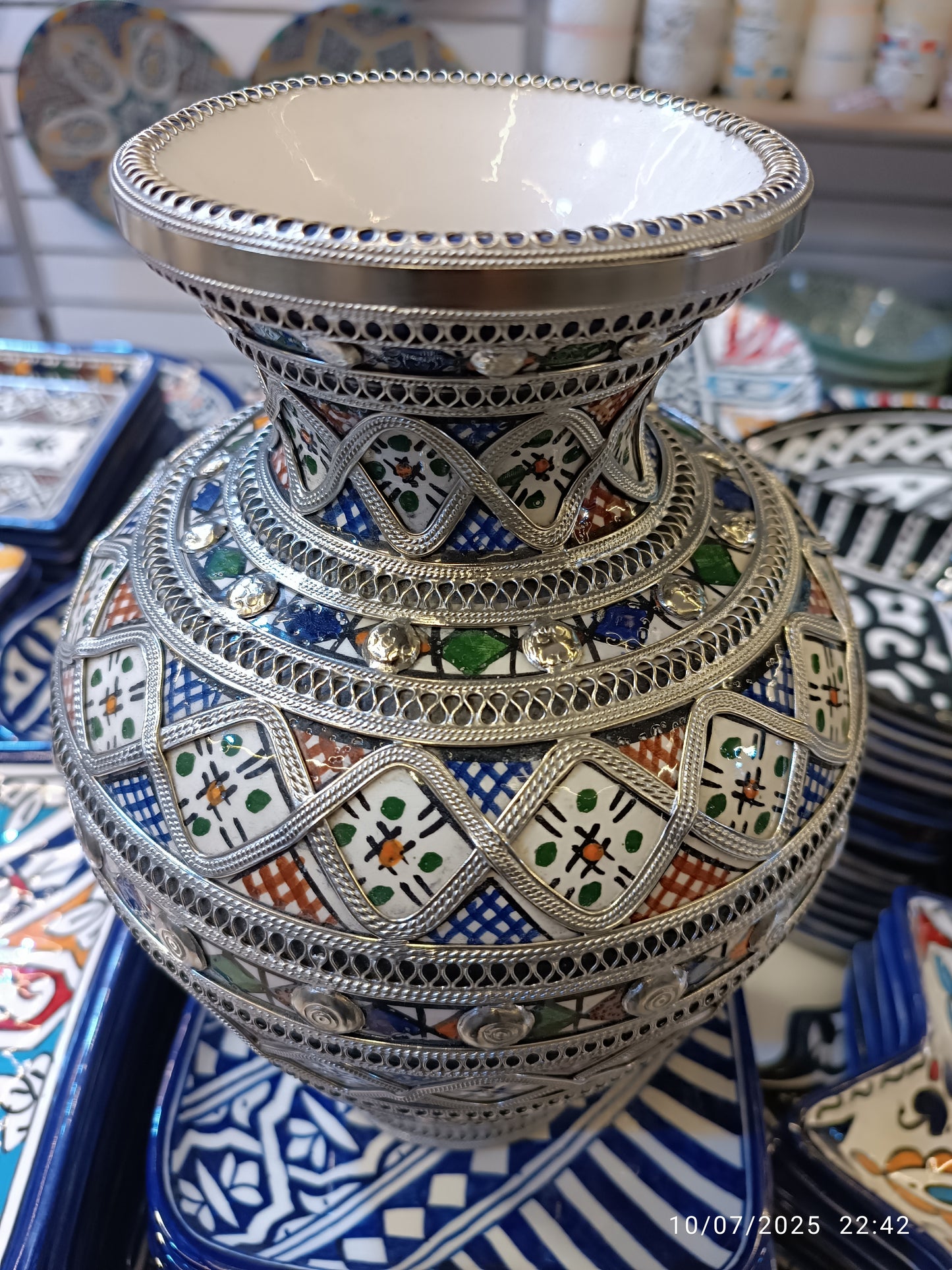 Handcrafted White Clay Vase Inlaid with Nickel & Silver – Traditional Moroccan Elegance