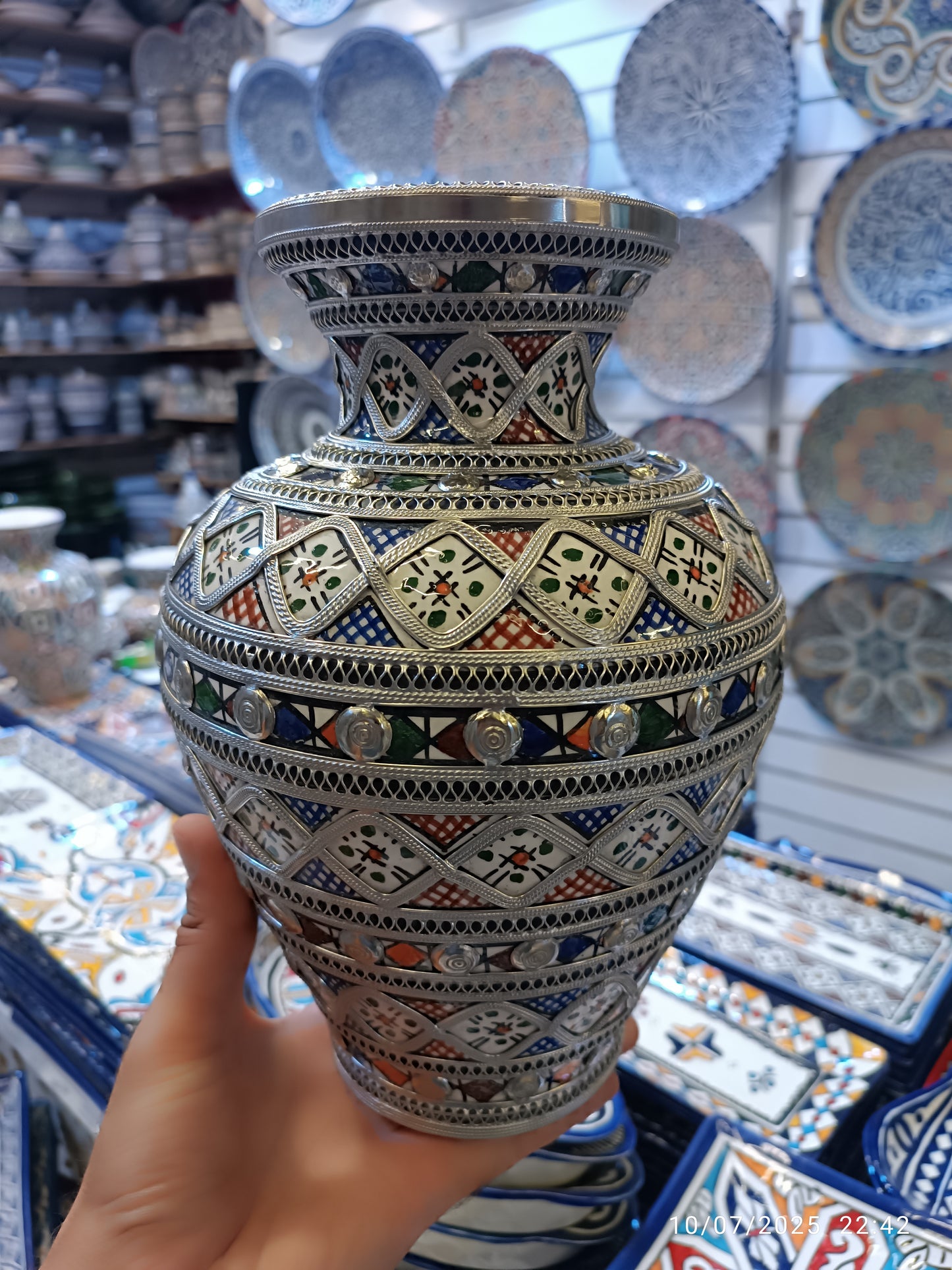Handcrafted White Clay Vase Inlaid with Nickel & Silver – Traditional Moroccan Elegance