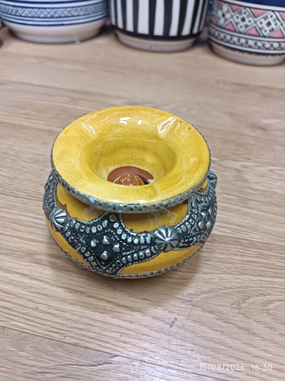 Handmade Moroccan Ceramic Ashtray with Silver Embossed Decoration – Fez Pottery