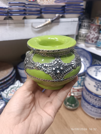 Handmade Moroccan Ceramic Ashtray with Silver Embossed Decoration – Fez Pottery