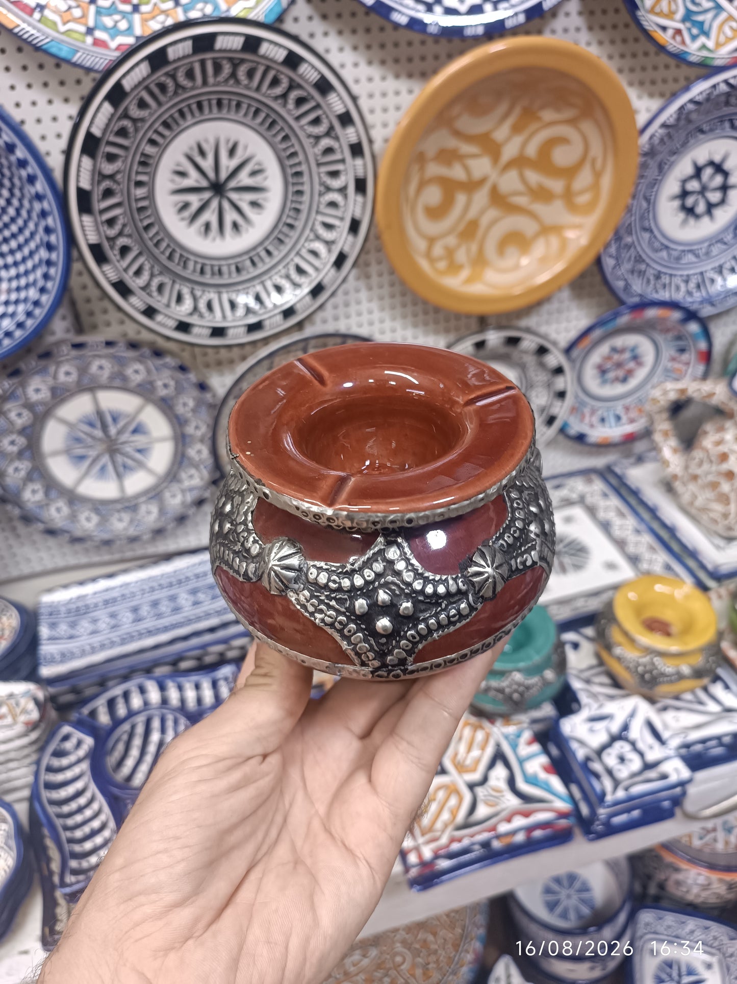 Handmade Moroccan Ceramic Ashtray with Silver Embossed Decoration – Fez Pottery