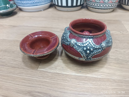 Handmade Moroccan Ceramic Ashtray with Silver Embossed Decoration – Fez Pottery