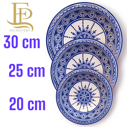 6 Serving plates made of white clay, hand-painted and hand-decorated.