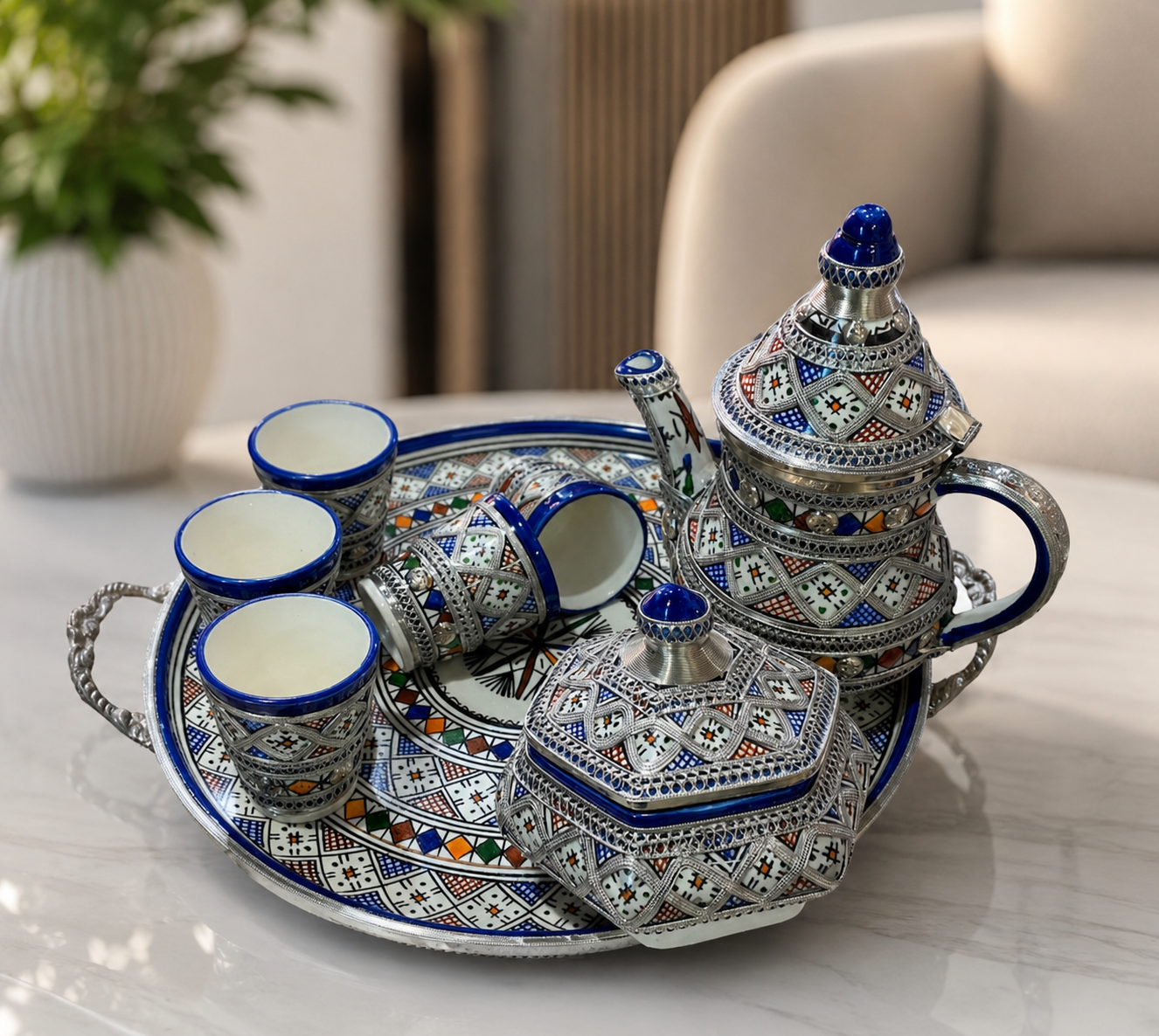 Luxuriöses marokkanisches Teeservice – Handgefertigte Fez-Keramik mit Silber- und Kobaltblau-Verzierungen