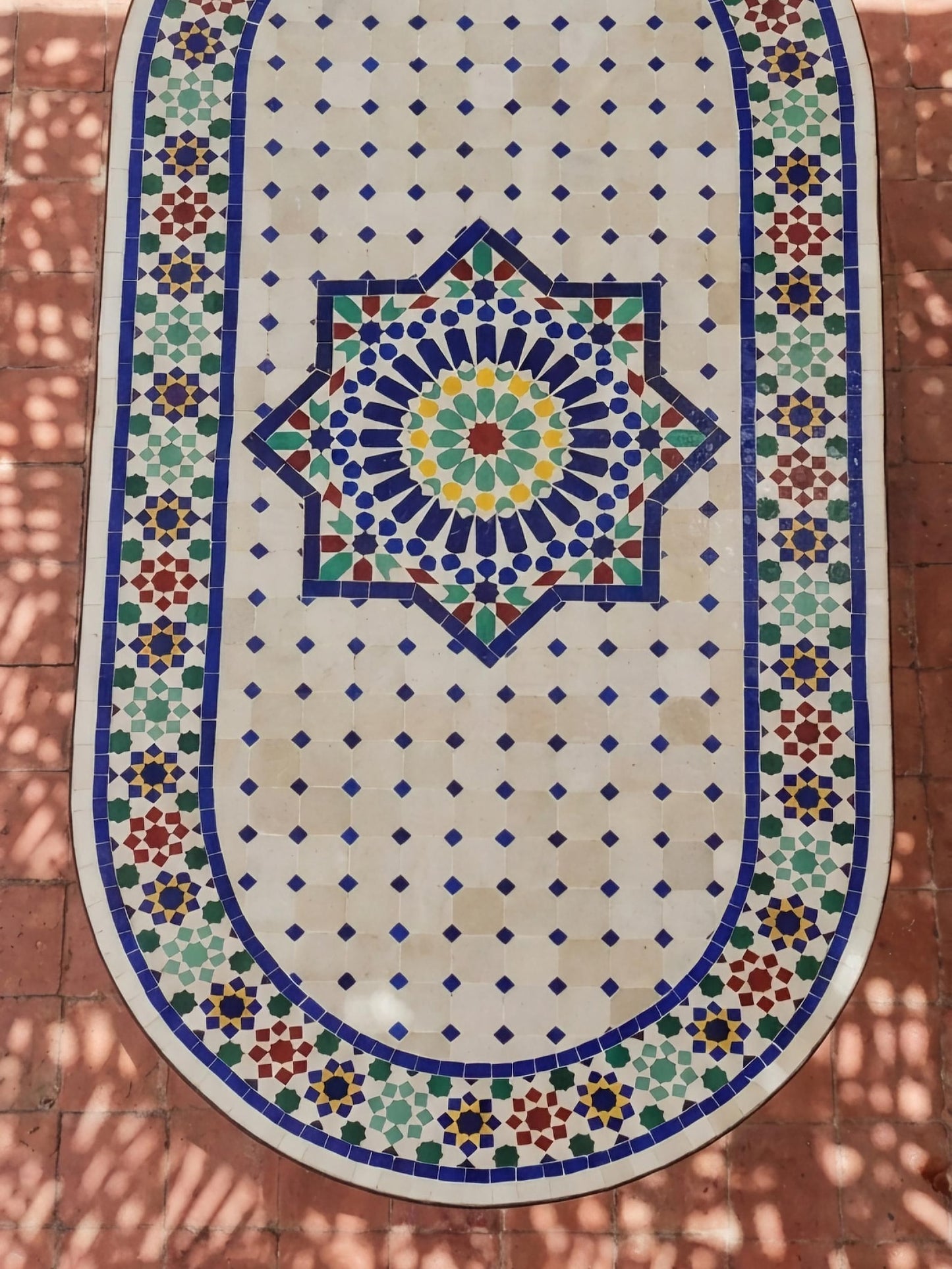 Mesa de mosaico marroquí artesanal – Fez Zellige Art