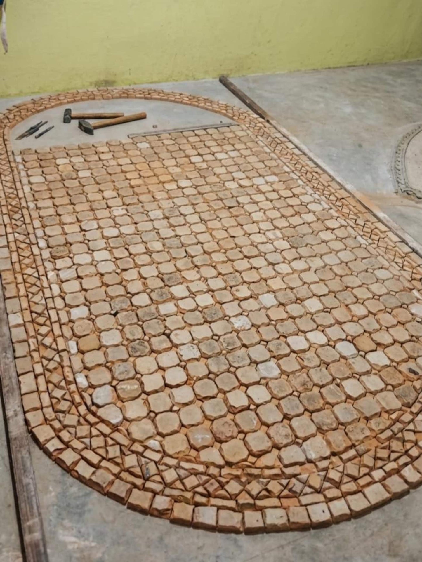Mesa de mosaico marroquí artesanal – Fez Zellige Art