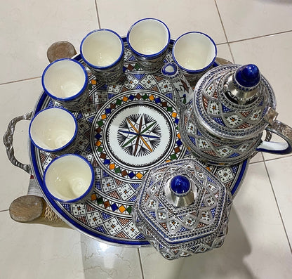 Luxuriöses marokkanisches Teeservice – Handgefertigte Fez-Keramik mit Silber- und Kobaltblau-Verzierungen