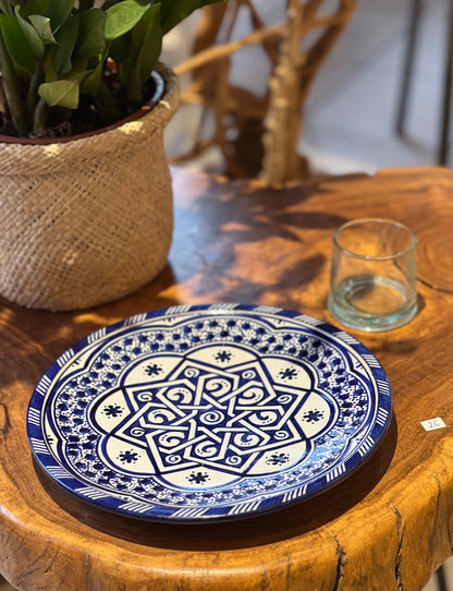 6 dinner plates blue and white dinner set ,handmade and hand painted