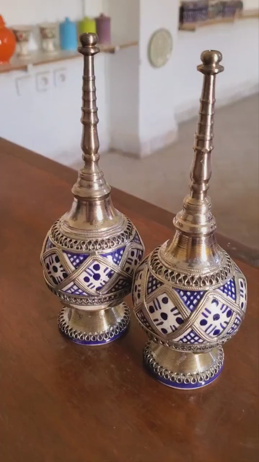 Bouteille de parfum en céramique faite main marocaine – Poterie traditionnelle de Fez décorée